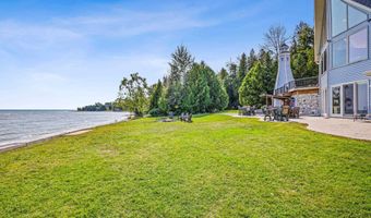 E7379 WASHINGTON Road, Algoma, WI 54201