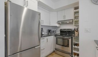30 Tansy Ct, Bedminster, NJ 07921