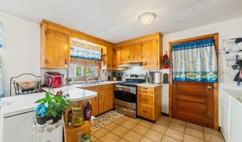 75 Lawndale Ave, Bristol, CT 06010