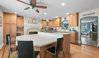 705 Overlook Dr, Alliance, OH 44601