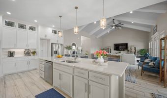 124 Sea Breeze Dr, Aransas Pass, TX 78336