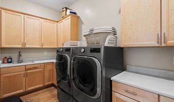 1604 Kit Carson Cir, Belgrade, MT 59714