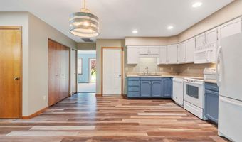 808 Apple Hill Way, Angola, IN 46703