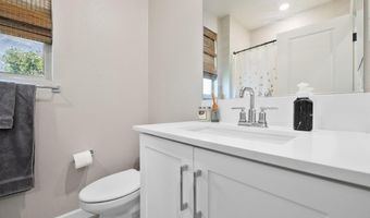 2011 Copernicus Ct, Escondido, CA 92026