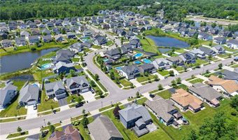 132 Boxelder Ln, Amherst, NY 14228