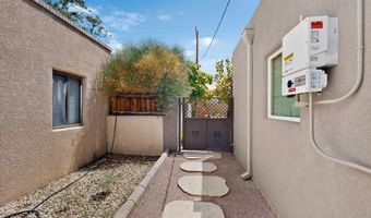 328 Fontana Pl NE, Albuquerque, NM 87108