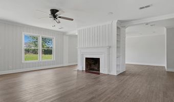 1009 Summit Dr, Albany, GA 31707
