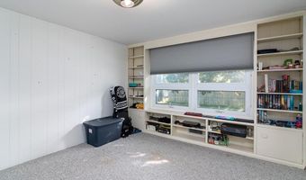 64 Amherst Rd, Cranston, RI 02920