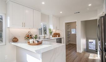 482 Mountain View St, Altadena, CA 91001