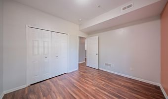 953 E Summerfield Glen Cir, Ann Arbor, MI 48103