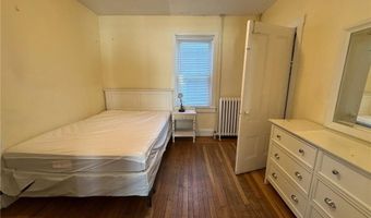 9 Ann St 2, Newport, RI 02840