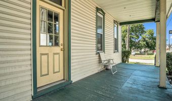 2 E MAIN St, Carlisle, PA 17015