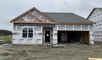 1025 Seven Iron Dr, Ayden, NC 28513