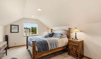 150 Links Dr, Blanchard, ID 83804