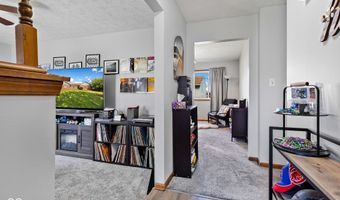 243 Plainview Dr, Avon, IN 46123