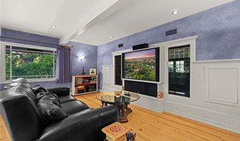 5920 Colodny Dr, Agoura Hills, CA 91301