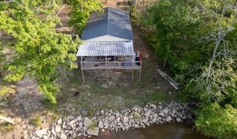 471 Getaway Ln, Baxley, GA 31513