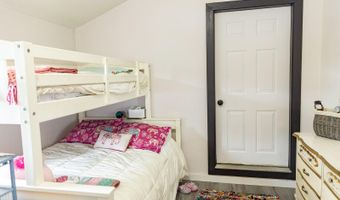 127 Swan Lake Ave, Belfast, ME 04915