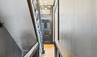 218 Lancaster St, Albany, NY 12210