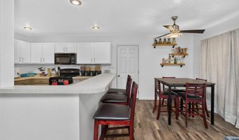 1624 3rd Ave SE, Altoona, IA 50009