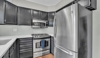 2840 Bombridge Ct, Ann Arbor, MI 48104