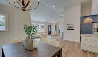 3 Tyler Point Rd, Barrington, RI 02806