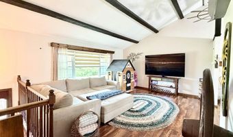 307 Meadow View Dr, Arthurdale, WV 26520