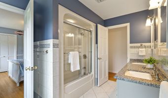 109 Andrew Dr, Canton, CT 06019