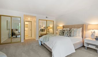 2630 Pirineos Way 4, Carlsbad, CA 92009