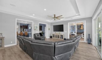 5216 POINT HARBOR Ln, Apollo Beach, FL 33572
