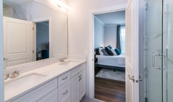 2544 Oxford Cir, Ann Arbor, MI 48103