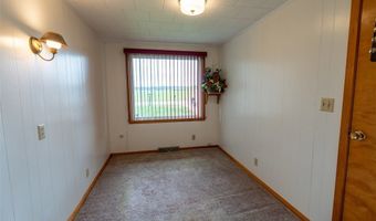 N6098 County Road N, Arkansaw, WI 54721