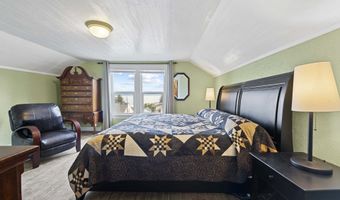 3361 Harrison Ave, Astoria, OR 97103