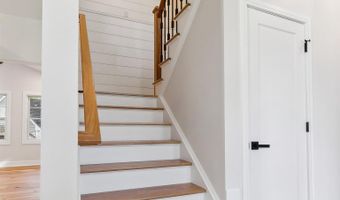 515 Sandalwood Rd, Villas, NJ 08251