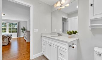 5 Sunset Ln A, Brentwood, NH 03833