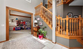 224 Sleepy Hollow Dr, Amherst, OH 44001