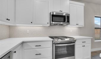 719 Sheryl Ln, Altus, OK 73521