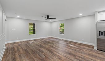 1512 Brentwood Dr, Athens, TN 37303