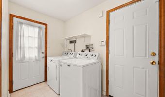 8 SIGNAL HILL Dr, Hockessin, DE 19707