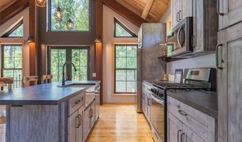 340 Holt Dr, Bigfork, MT 59911