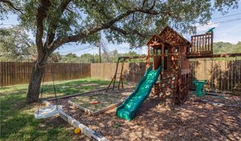 320 S 10th St, Aransas Pass, TX 78336