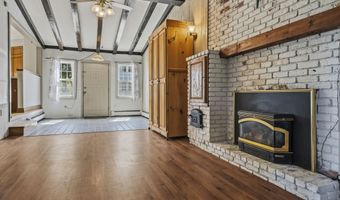 5 Pine St, Augusta, ME 04330
