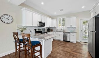 82 Patriot Way, Arundel, ME 04046