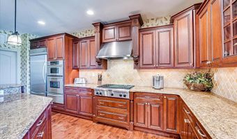 6 RIDGEVIEW Way, Allentown, NJ 08501