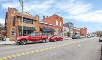 8718 OH-752, Ashville, OH 43103