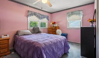 29 TRINITY Pl, Barrington, NJ 08007