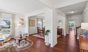 818 Hilliary Ln, Aurora, OH 44202