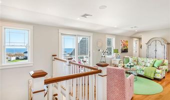 1048 Ocean Rd, Narragansett, RI 02882