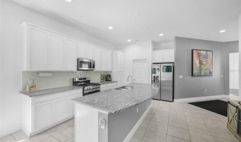 5547 DEL CORONADO Dr, Apollo Beach, FL 33572