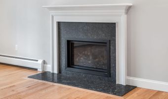 4 Highview Ter, Belfast, ME 04915